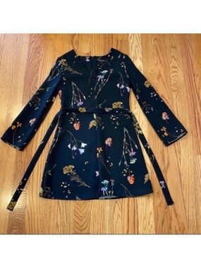 Like New Topshop Long Sleeve Floral Print Dress- Size 4